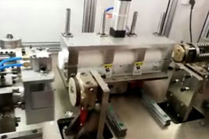 Quelle est la tension de la machine de soudure de capuchon de cartouche de filtre d'indro?