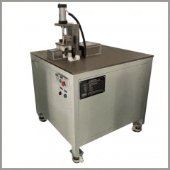 Machine de découpe de longueur de filtre fondu-soufflé