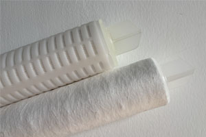 Tissu non tissé soufflé à l'état fondu ou tissu plissé : choisir la ligne de production adaptée à votre usine